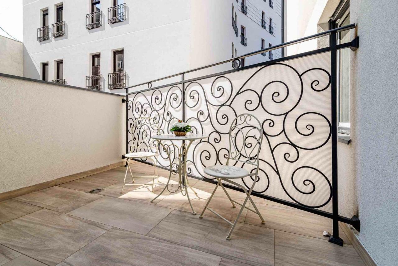 Joli Belgrado Exterior foto